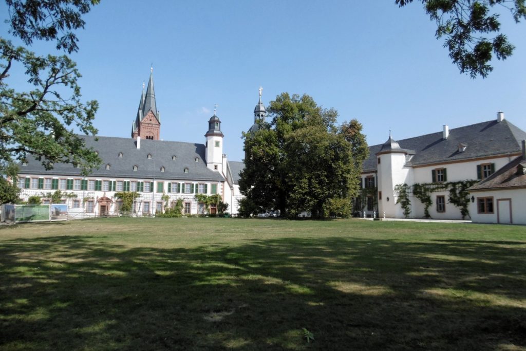Blick aufs Kloster Seligenstadt