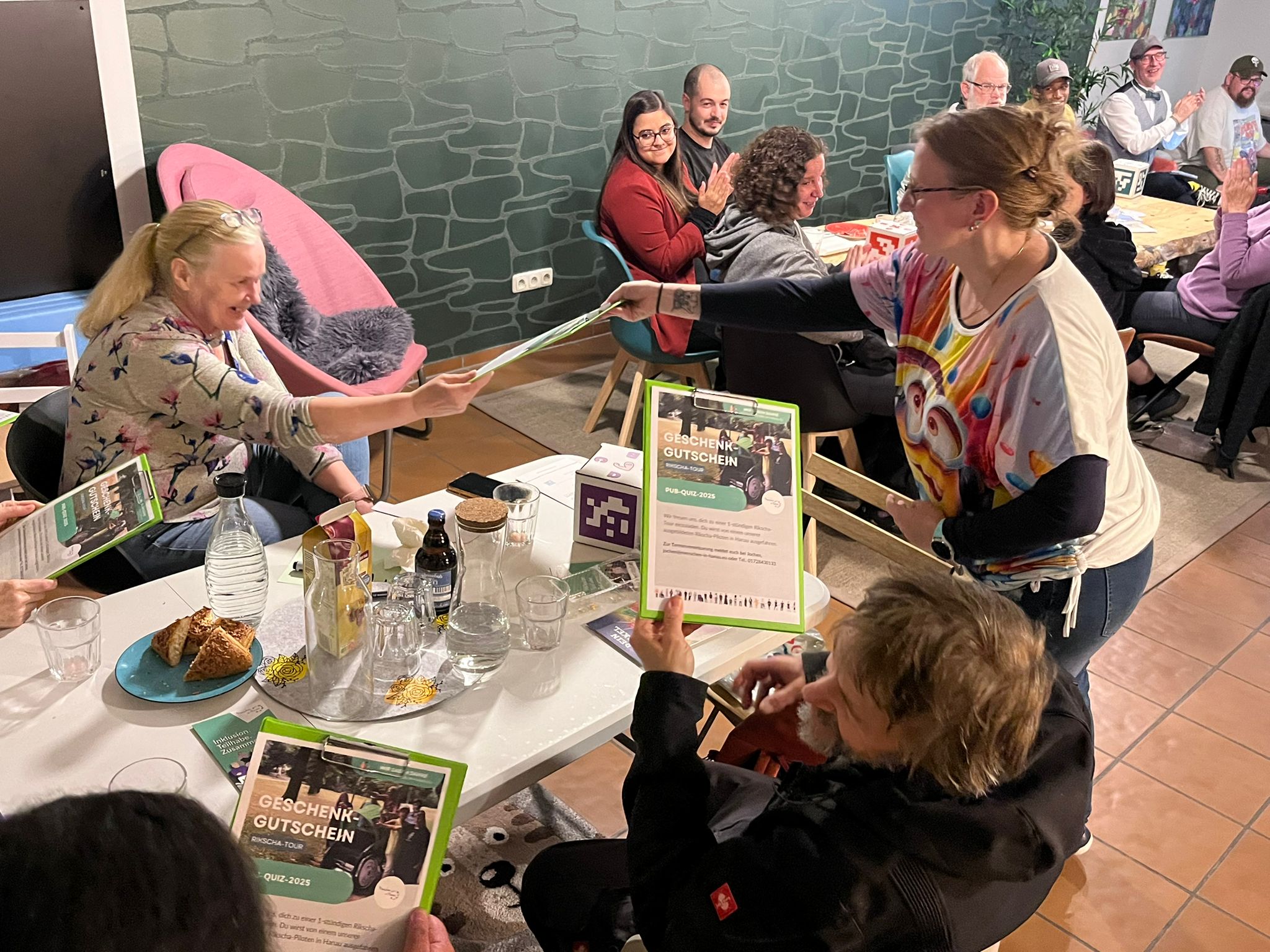 Es werden Rikscha-Gutscheine als Preise verteilt