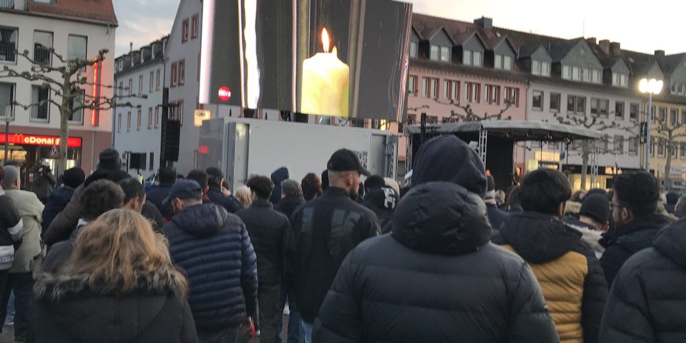 Emotionale Trauerfeier für die Opfer der rassistischen Morde in Hanau