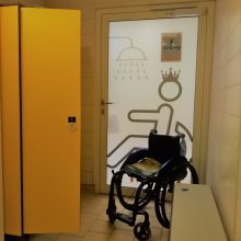 Lösung des Monats – Heinrich-Fischer-Bad mit Privatsphäre für Rollstuhl- und Rollatorfahrer:innen